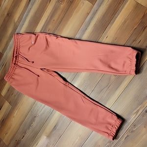 Nike therma fit joggers